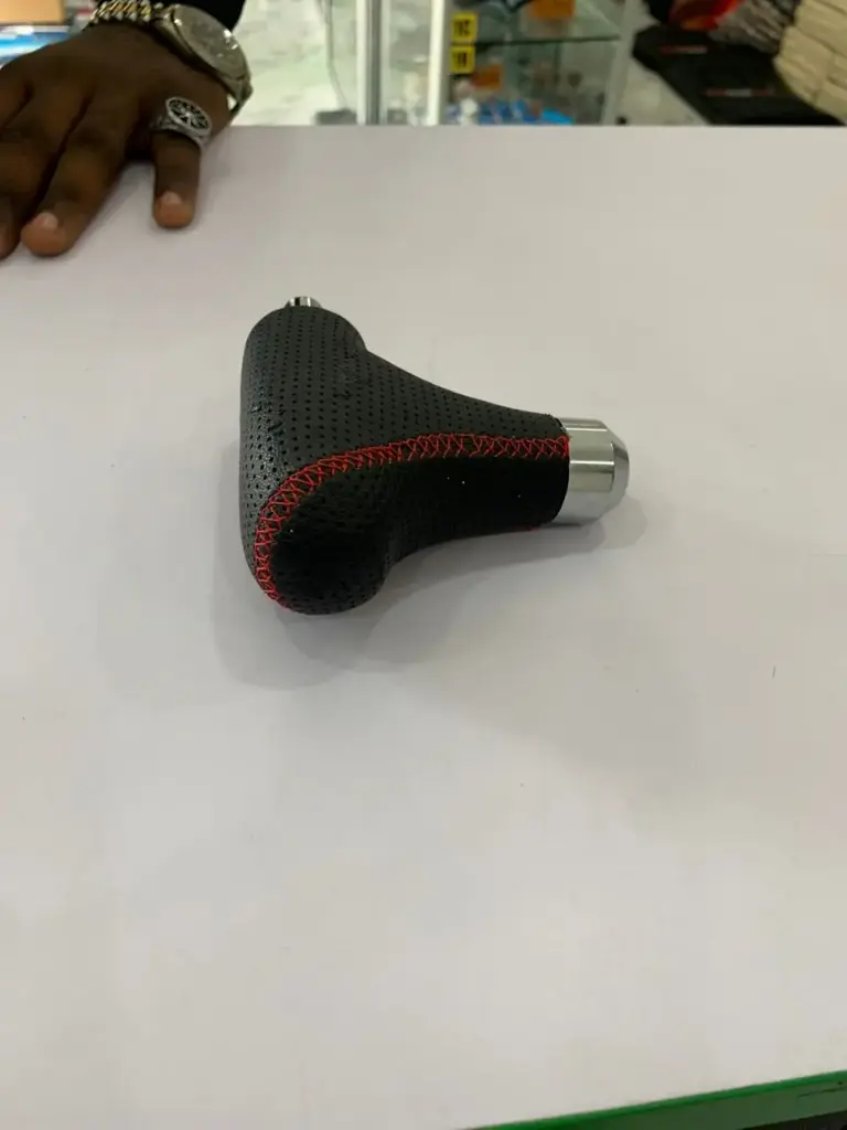 levier de vitesse universel automatique CUIR 