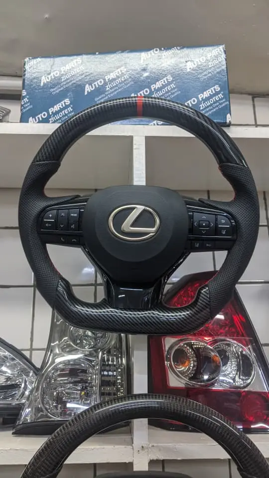 Volant Lexus RX350 NX200T , NX200,NX250, SUV Lexus en fibre de carbone et cuire