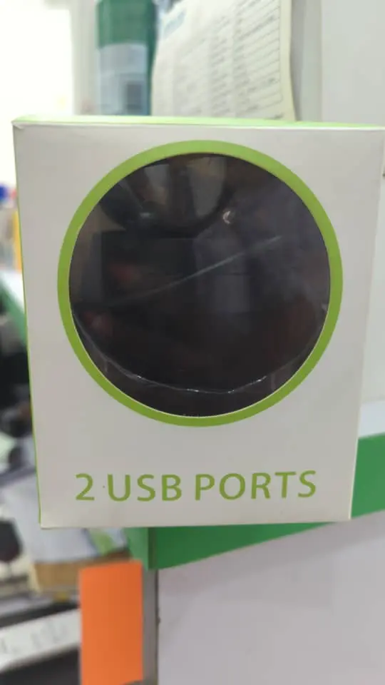 CHARGEUR UNIVERSELLE