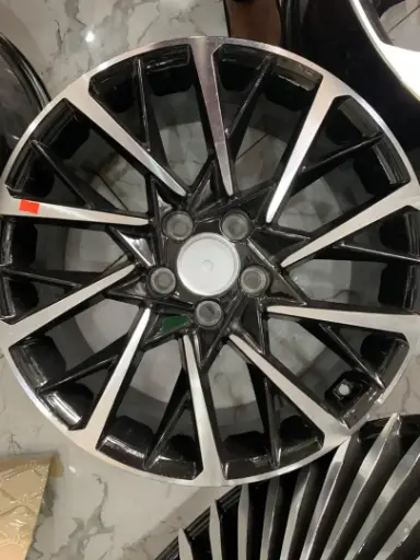 [YX437] JANTE/18 HYUNDAI NOIR YX 437